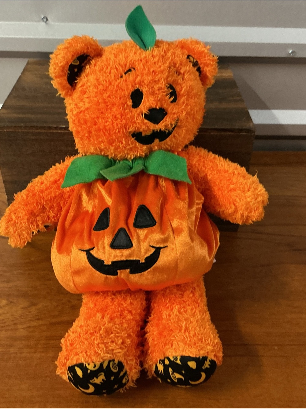 Build a Bear Pumpkin Glo Orange Bear Plush With Pumpkin Suit